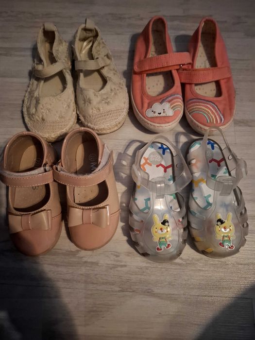 Încălțăminte fetițe, marimea 22,23 si 25