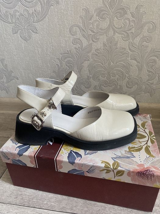 Женская    обувь