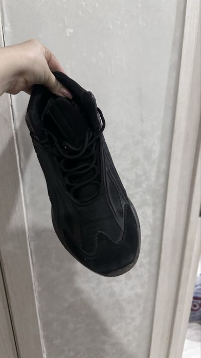 Зимние кроссовки