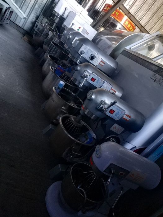 Акция! Миксер планетарный В-10