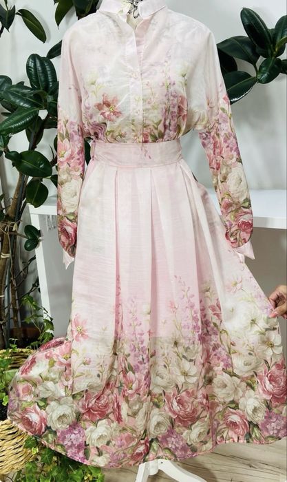 Compleuri deosebite din matase