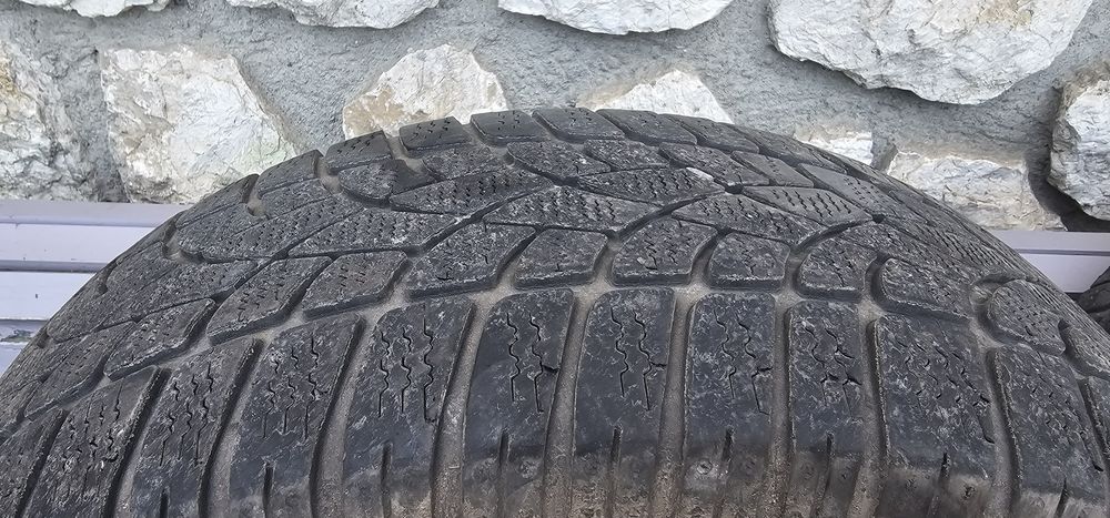 Anvelope/cauciucuri iarna 215 60 R17 C