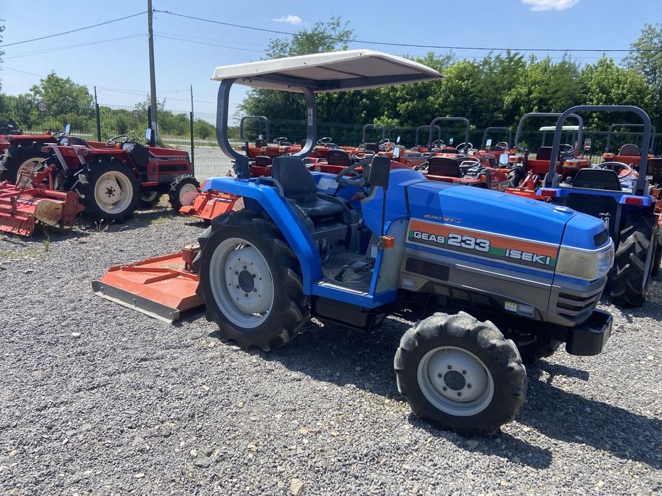 Tractor agricol japonez iseki TG233, 4x4, 23 cp + tocator vegetatie