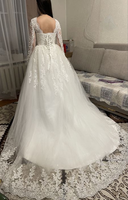 Свадебное платье в идеальном состоянии