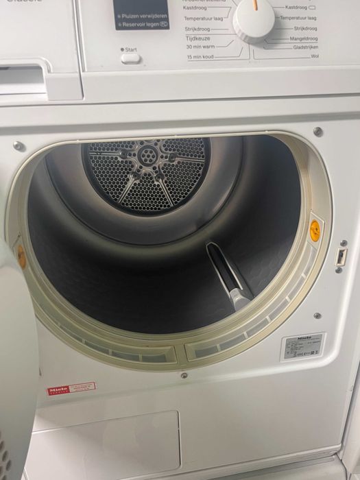 Сушилня Miele 7кг (Кондензна) • С Гаранция • Внос Германия