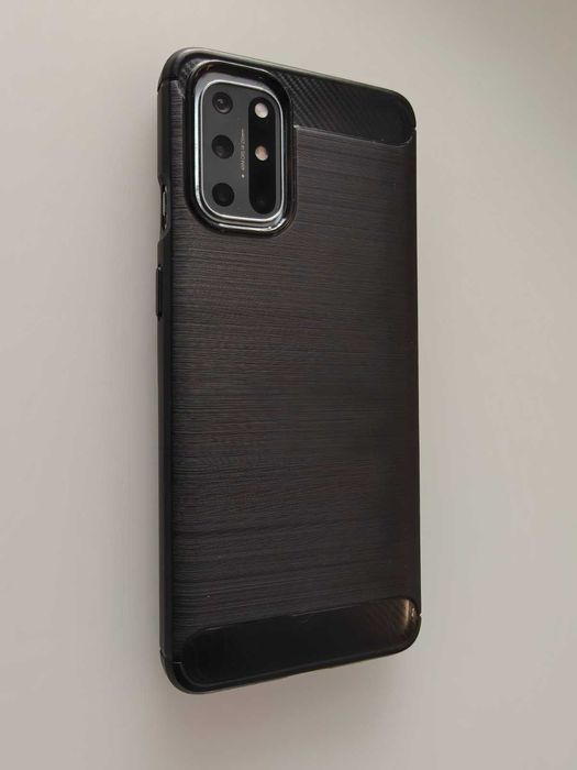 OnePlus 8T Snapdragon 256/12GB.