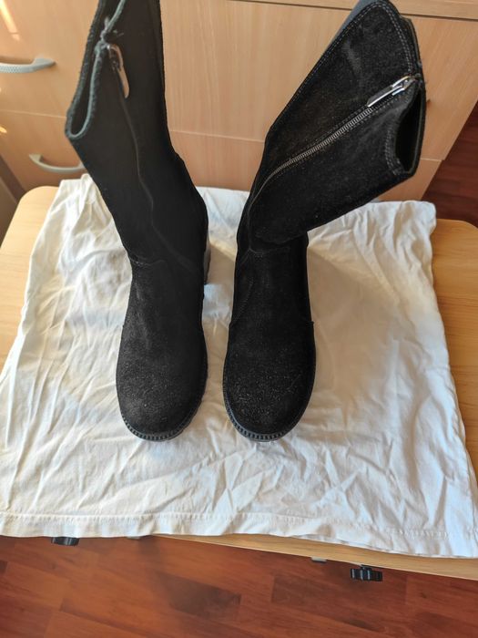 продавам дамски ботуши