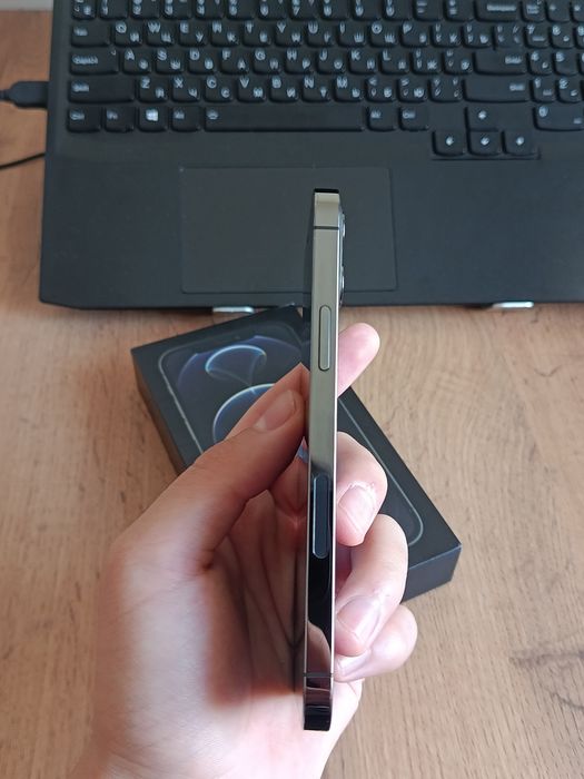 iPhone 12 pro 256гб