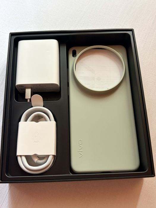Vivo x300 ultra Green