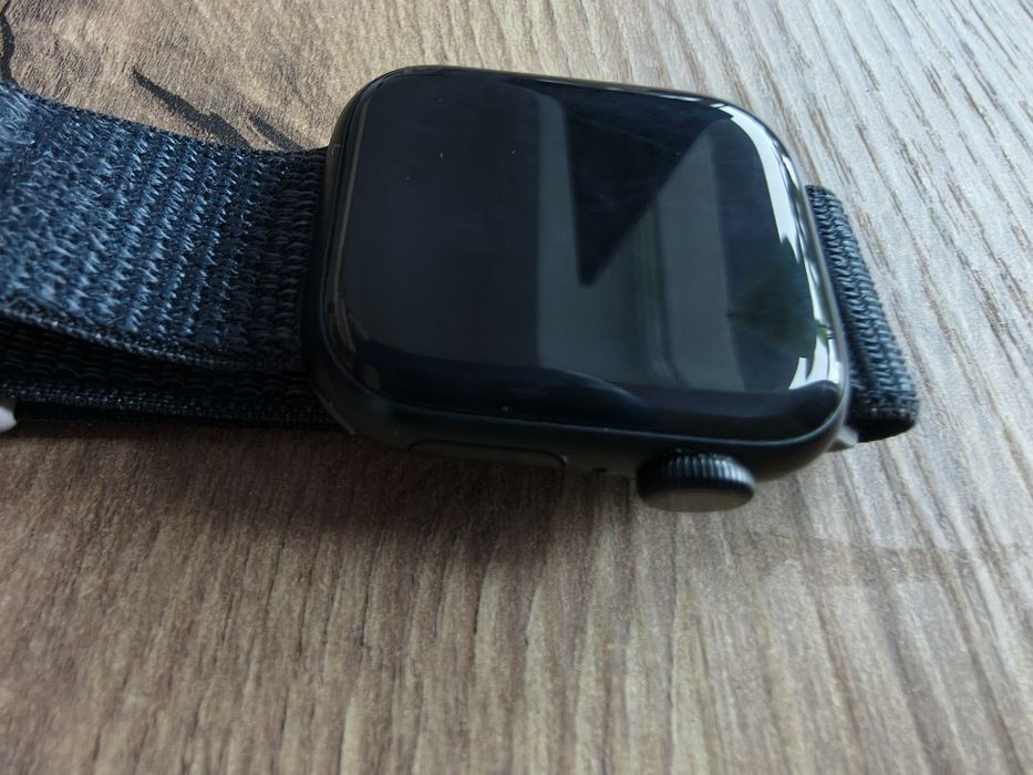 Apple Watch Series 9 41 mm GPS – Stare foarte bună + curea originală