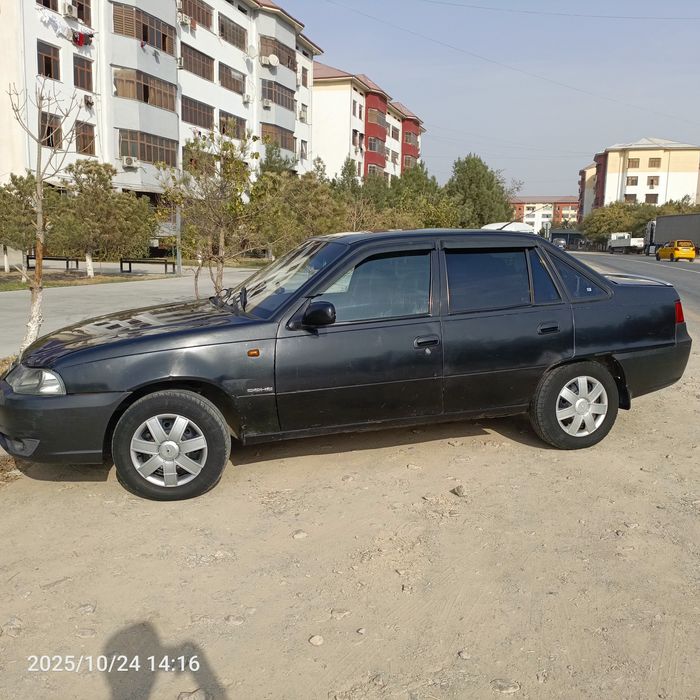 Машина сотилади nexia2 1.6 mator