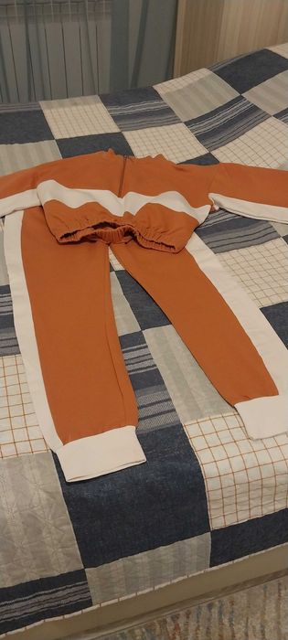 Спортивный костюм для девочки