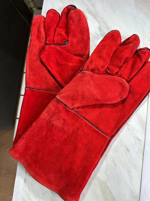 Перчатки сварочные- краги, перчатки рабочие.