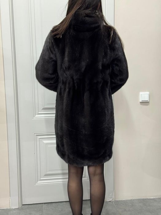 Продам норковую шубу