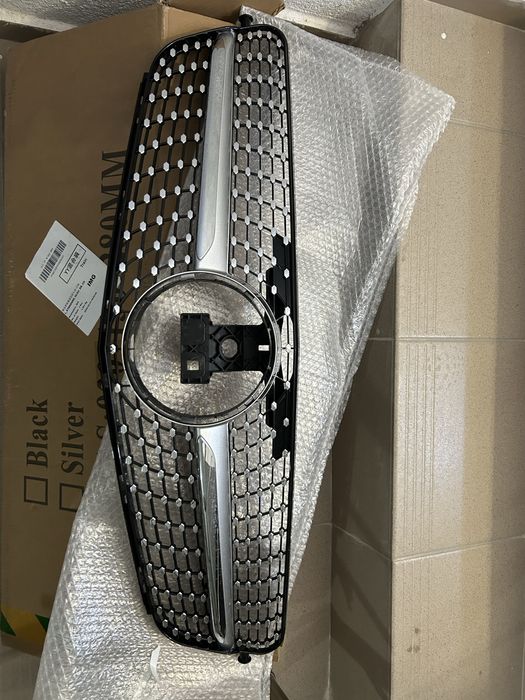 Решетка за Mercedes C class W204 Diamond Style