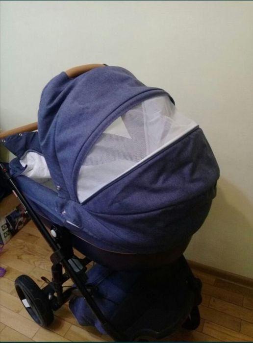 Продам коляску Lonex