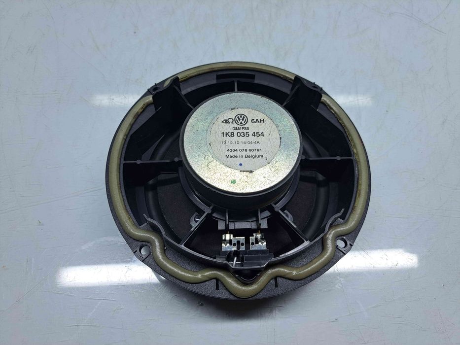 Boxa dreapta spate Volkswagen Golf 6 (5K1) [Fabr 2009-2013] 1K8035454