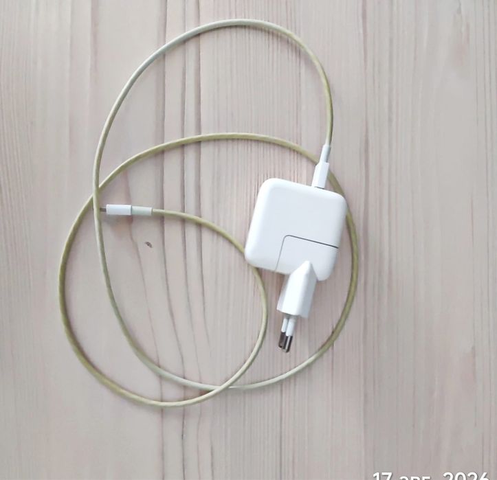 Айпад Apple Air A1475