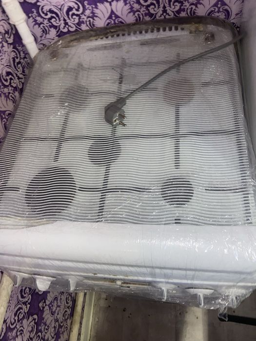 Продам газ плиту