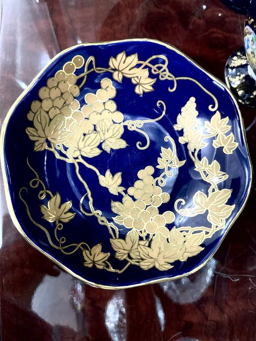 Vaza Chaqi idish karobkada 2 tadan boladi 8 dona bor