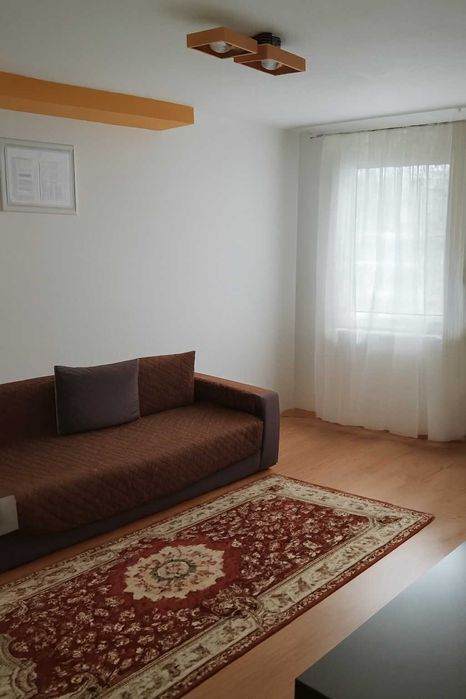 De inchiriat superb apartament cu 3 camere cu boxa subsol-loc parcare