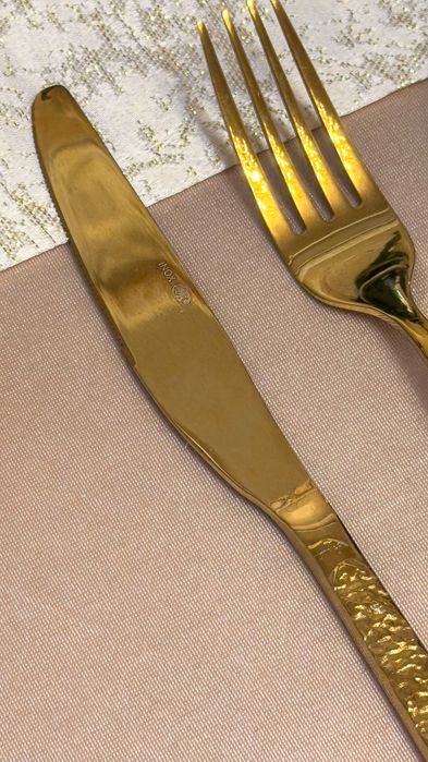 Set tacâmuri din inox auriu finisaj premium 24 piese CRAFT