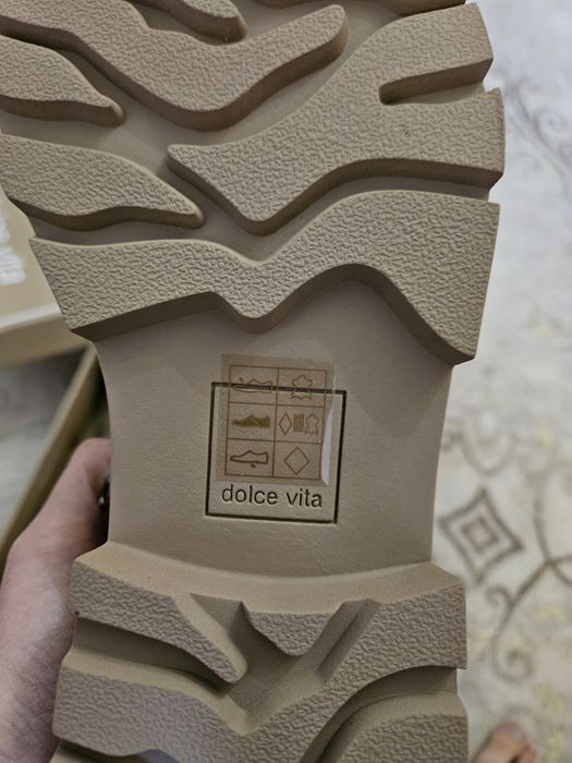 Новые замшевые ботинки женские Dolce Vita. Натуральный замш. На 41-42р