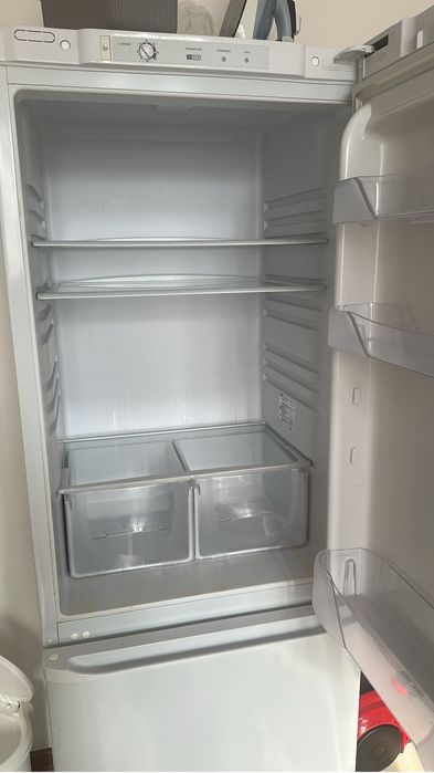 Холодильник бирюса в отличном состояний