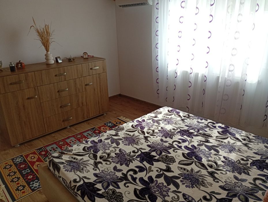 Vând casă intabulata, anexa și teren 1000mp in Carlig (Popricani)