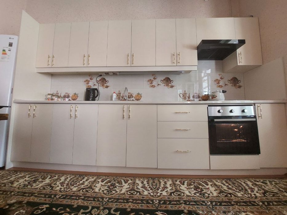 Сиз хохлаган услубда ошхона учун Мебел тайёрлаб берамиз