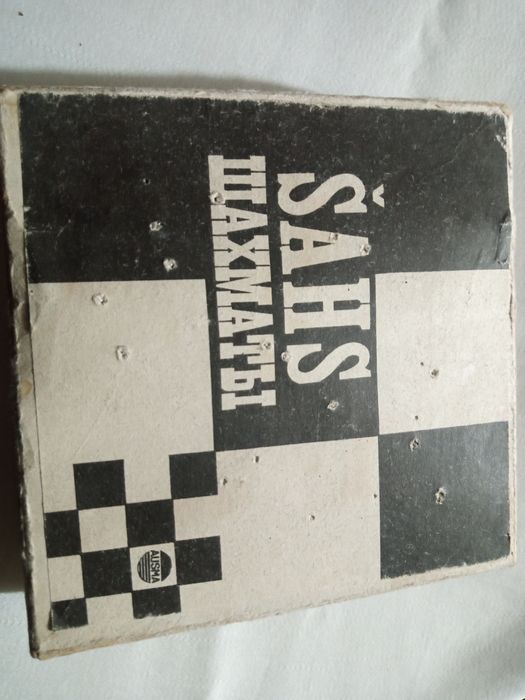 Продаются кольца для салфеток пепельница шашки шахматы