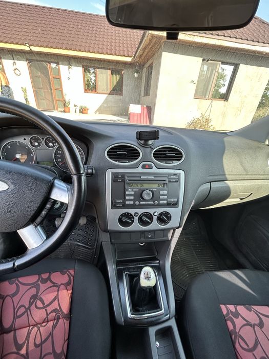 Masina ford FOCUS sau schimb cu Crosa de 150
