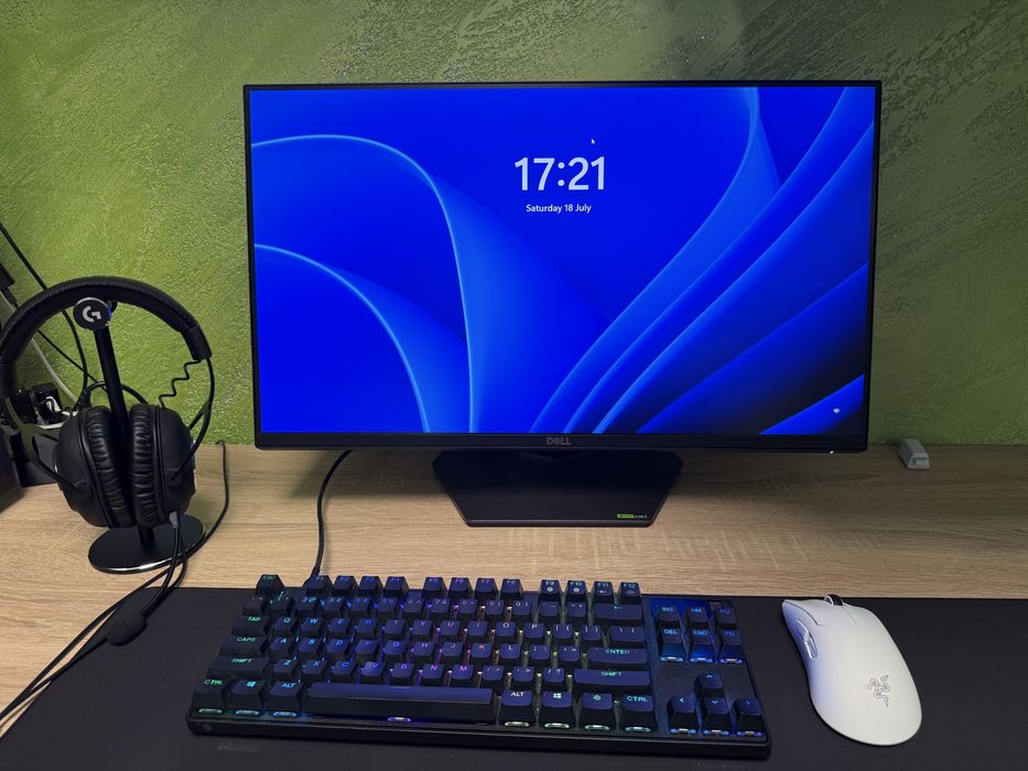 Gaming PC 4070 super Ryzen 7 7800X3D!!! ГАРАНЦИОНЕН