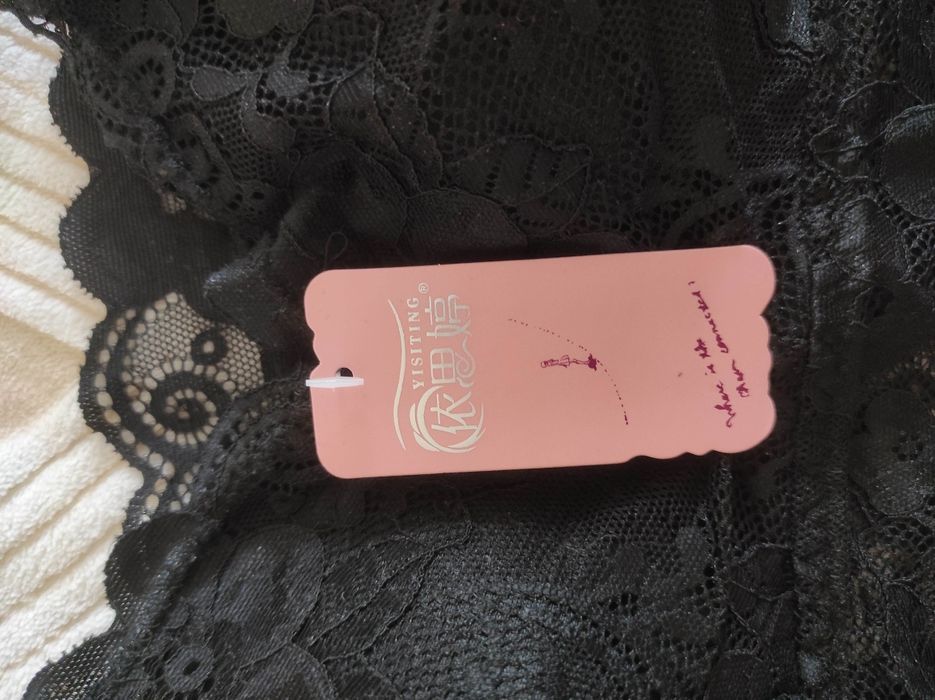 Кружевной топик-лифчик