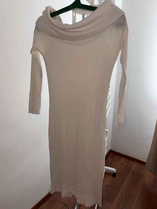 платье, рубашка по 3000