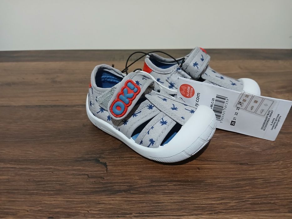 Бебешки сандалки 20 номер