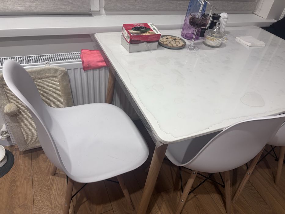 Продам стол со стульями