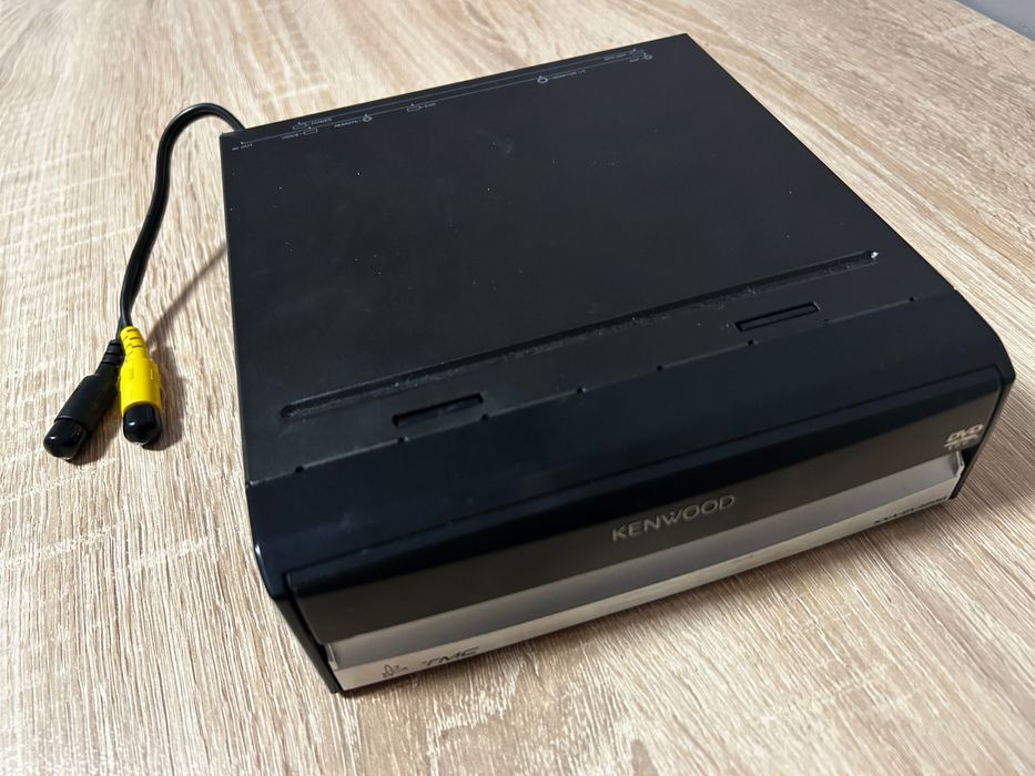 Kenwood KNA-DV3200 навигационна система работеща с DVD дискове