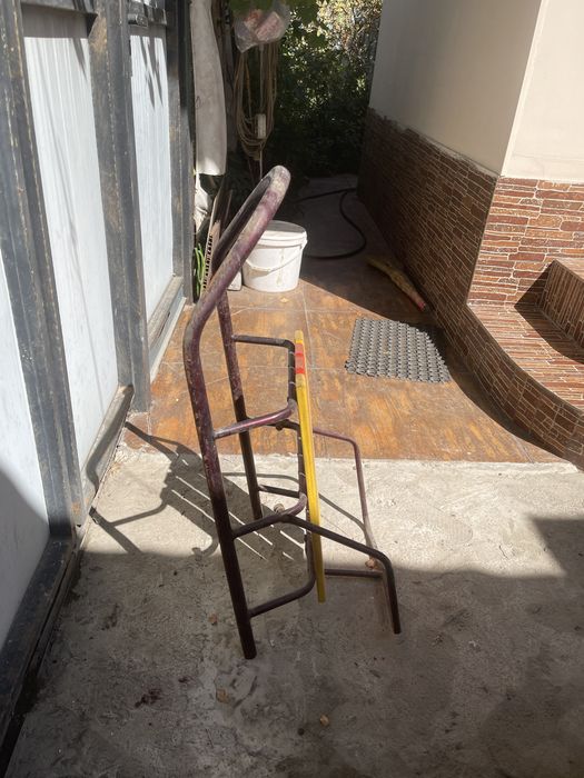 Табуретки дерево деревянные