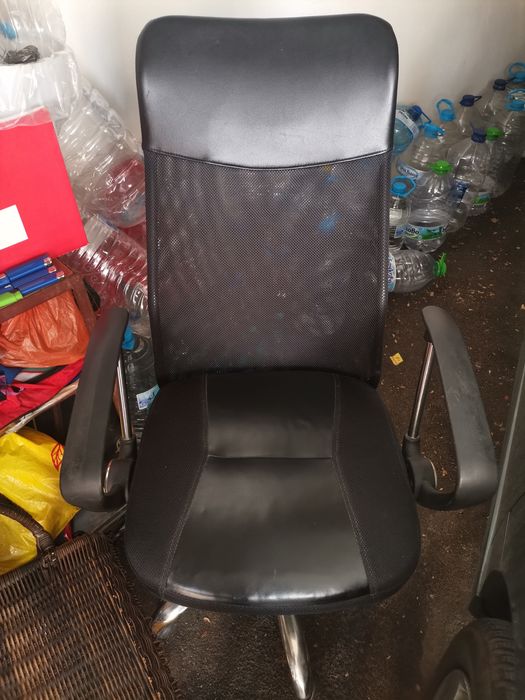 Офис стол! - черен