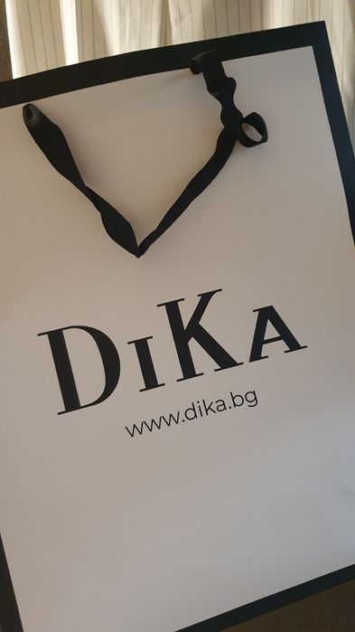 Dika бял панталон с прав крачол