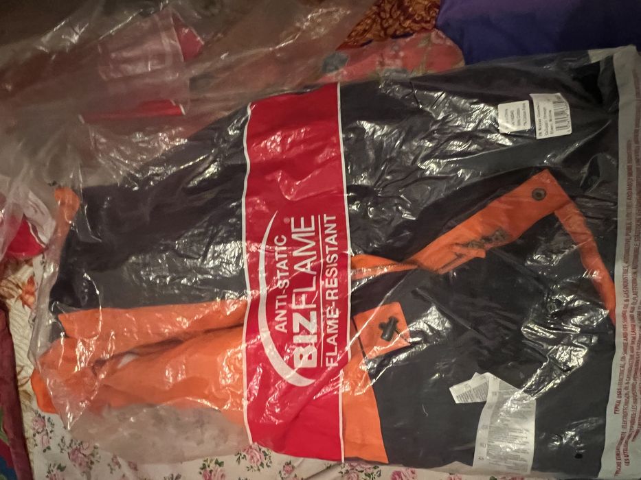 Продам камбез и бушлат