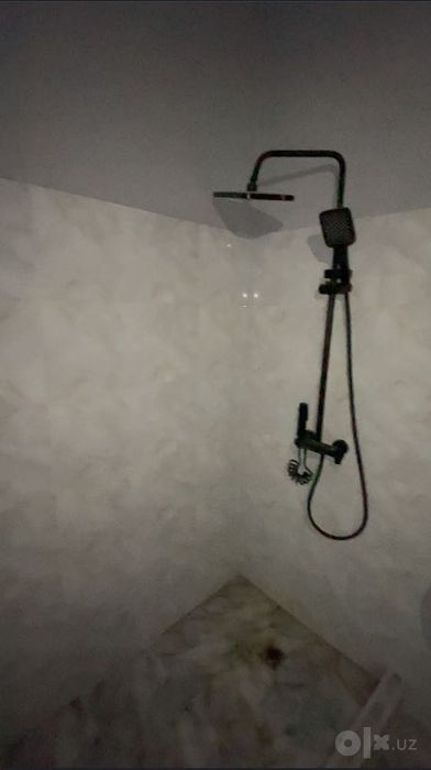 Kirpichni yangi domlardan kvartira bor!!!