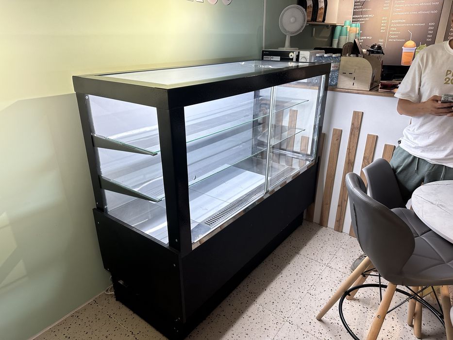 Витринные холодильники