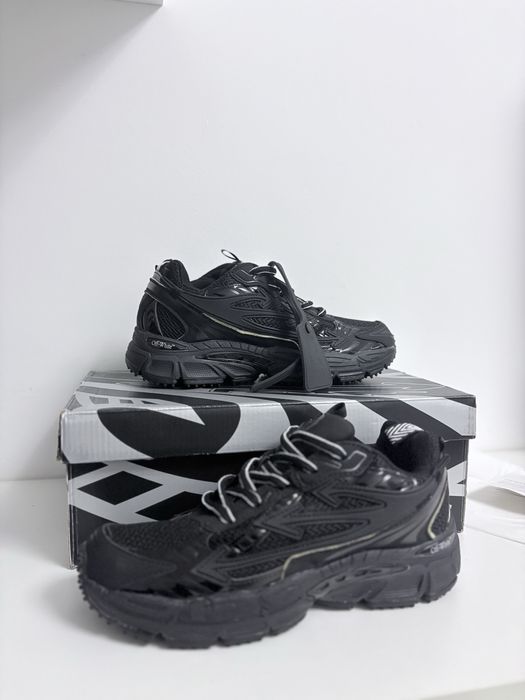 Off-White Be Right Back