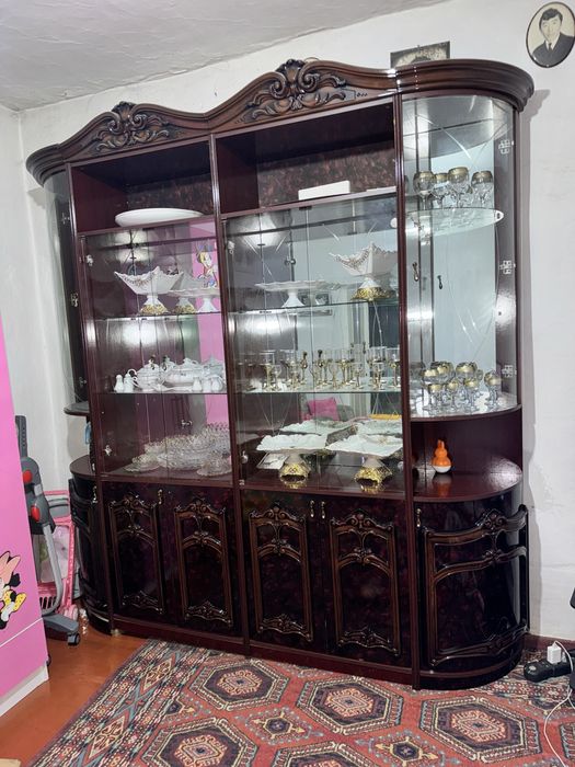 Продается  стенная горка