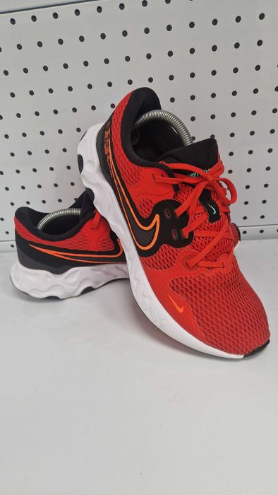 Оригинални мъжки маратонки- Nike ReneW