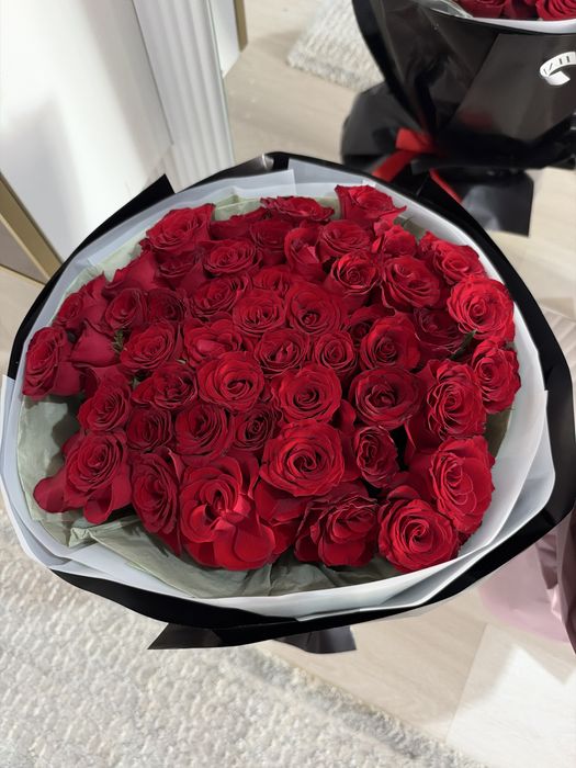 Букет из 51 красной розы