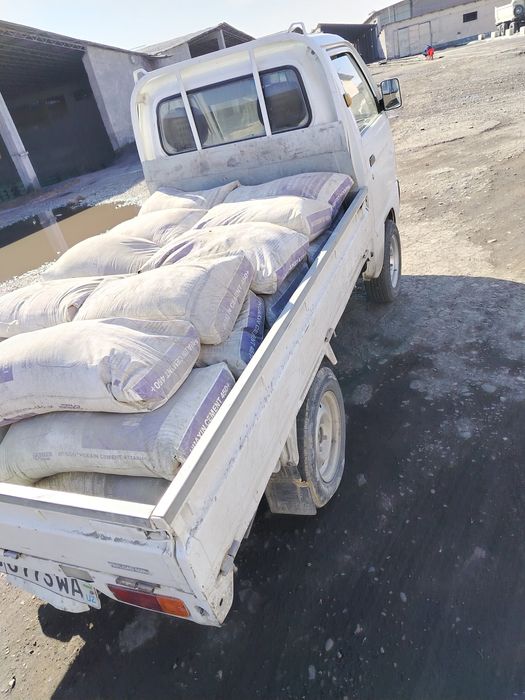 Лабо хизмати Лубой нарса 70 000 минг Xizmatta Labo