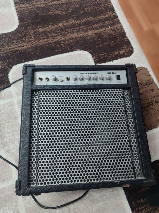 Продам комбо усилитель